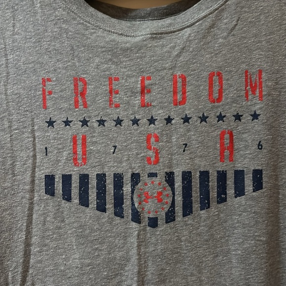 Under Armour “Freedom” Light Gray Top-Size 2XL - Picture 3 of 4